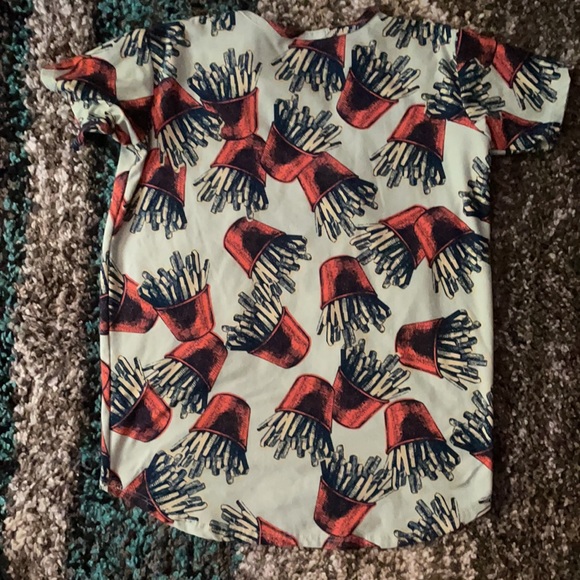 Girl’s Lularoe Gracie Tee Size 8 - Picture 3 of 3